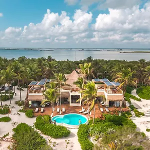 Villa Beachfront Playaaekun